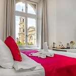Andrassy Thai Hotel